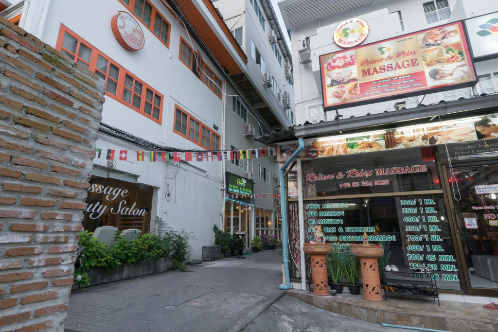 Hangover Inn