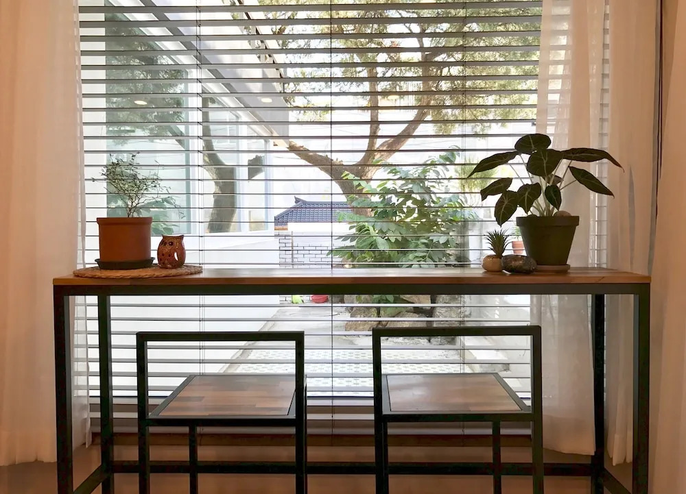 Comet Guesthouse - Hostel