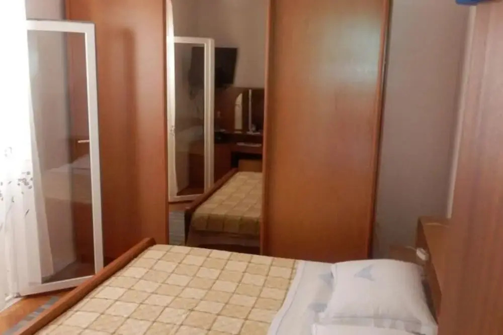 Apartment Vesna & Ivica - Two Bedroom Apartment With Terrace and Sea View