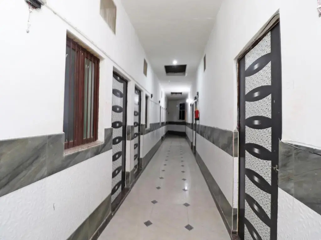 Hotel Metro By OYO Rooms