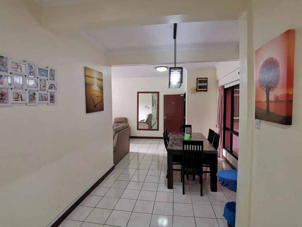 KK 5 Bedrooms Penthouse 3 Bedrooms Apartment Marina Court Resort Condominium
