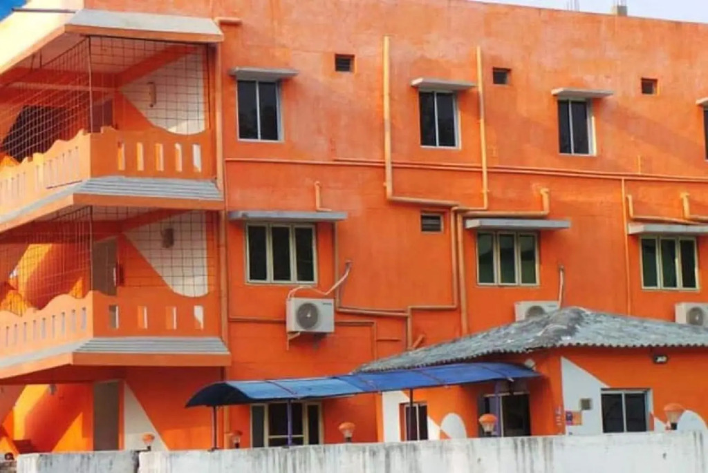 Hotel Vashishta