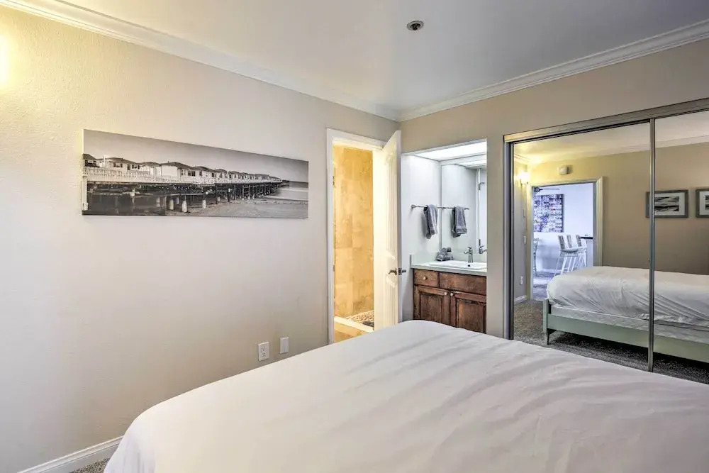 Oceanfront San Diego Condo - Walk to Pacific Beach