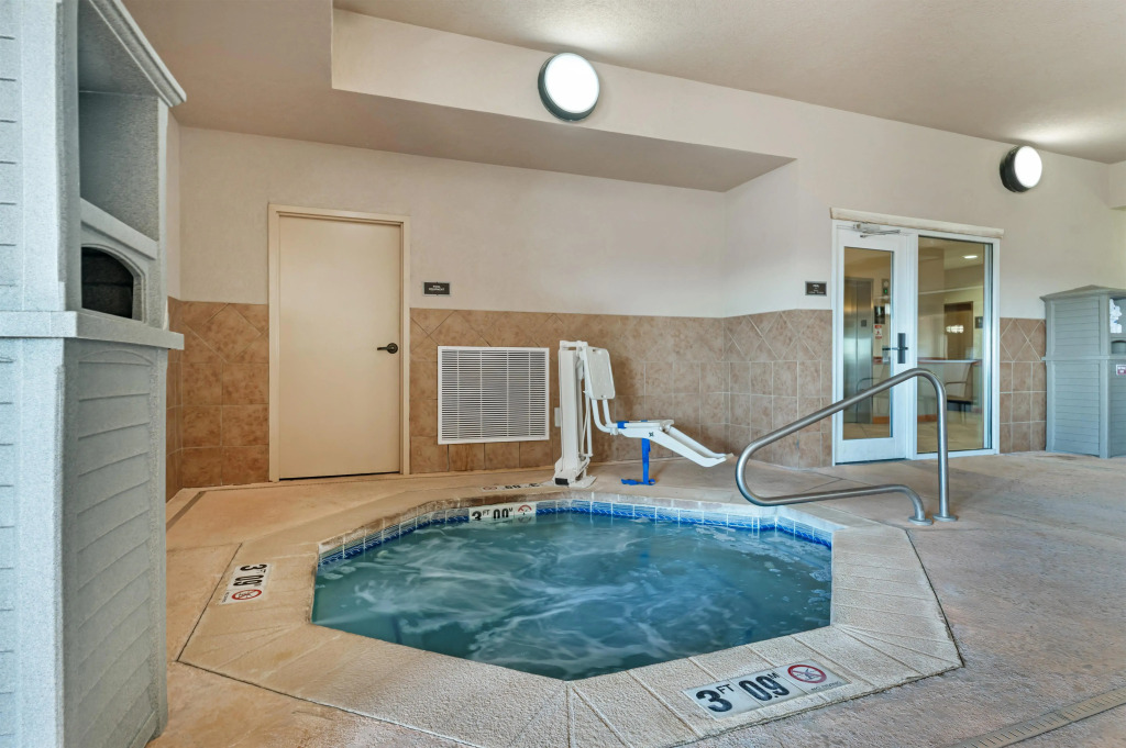Best Western Plus Capital Inn