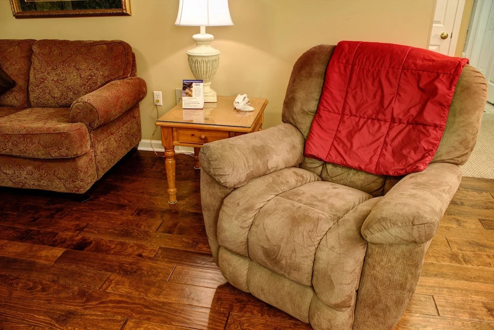 Whispering Pines 352hc