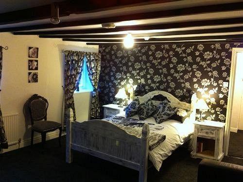 The Farmers Arms Inns