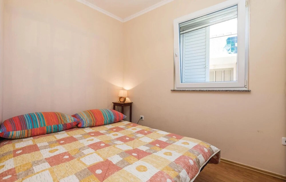 Amazing Apartment in Povljana With 2 Bedrooms