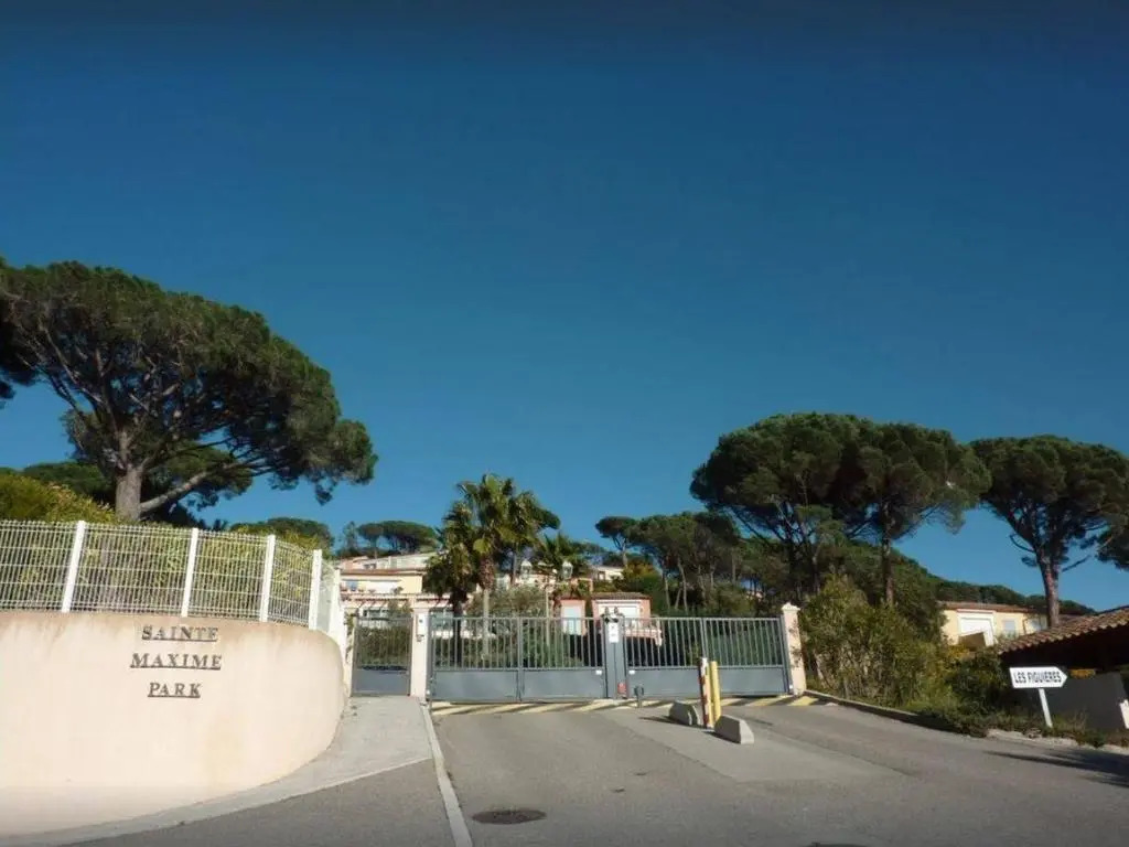 Appartement Sainte-Maxime, 2 pièces, 4 personnes - FR-1-226-441