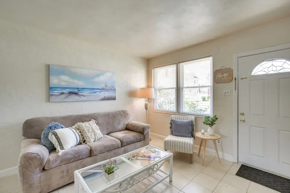 Relaxing Wildwood Crest Retreat w/ 2 Patios!