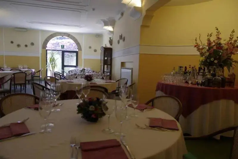 Tennis Hotel
