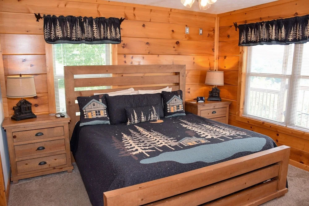 THE PINNACLE - 6 Br Cabin