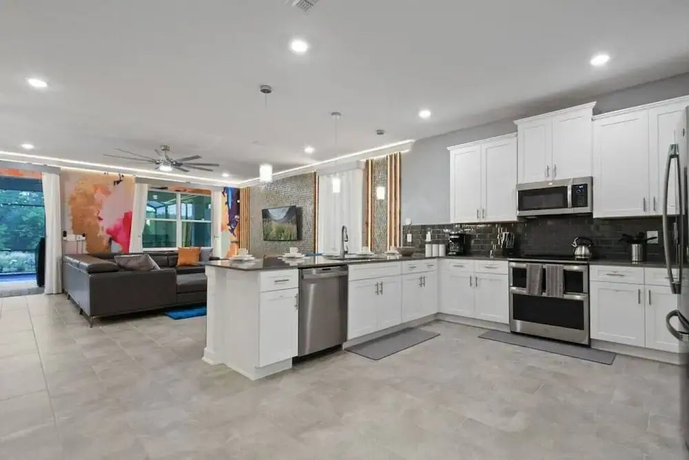 Top Luxury Villa Storey Lake mins to Disney
