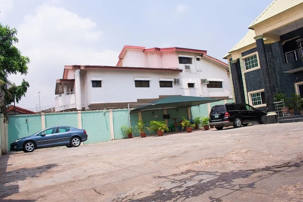 Ccise Court Hotels Limited