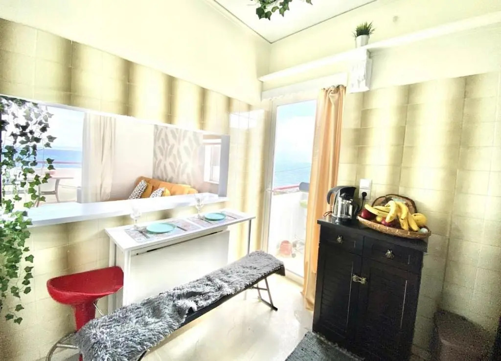 Nice Seafront Flat - Beach Port Athens Airport