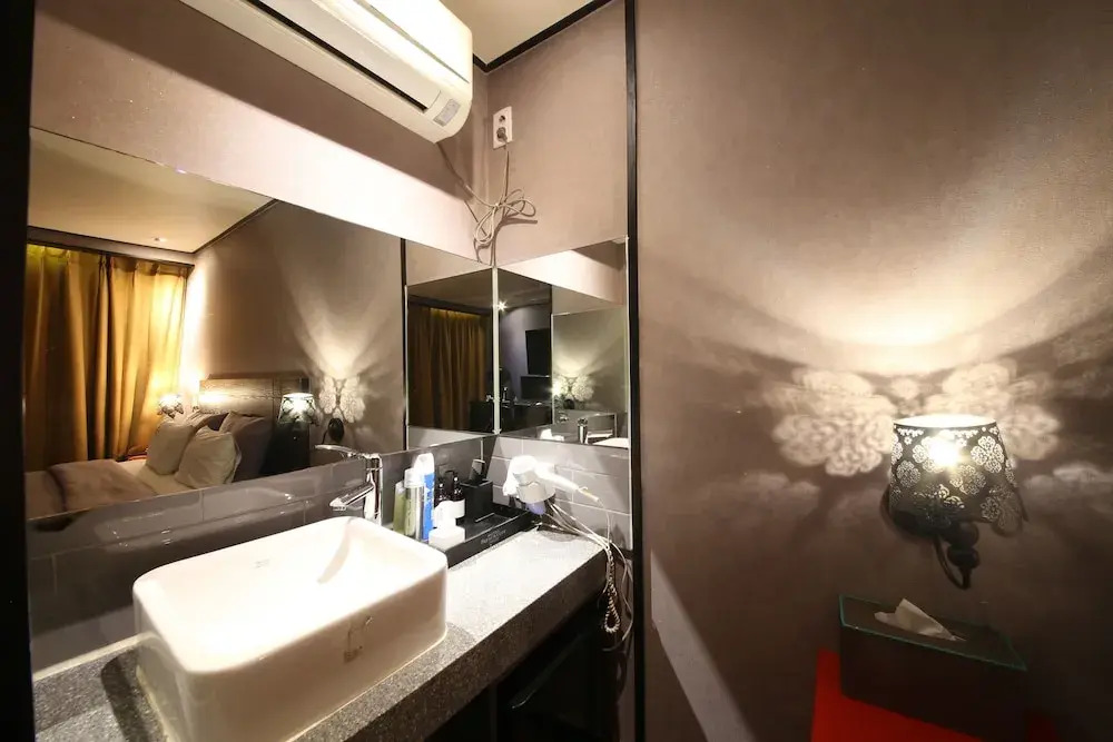 Hotel Frenchcode