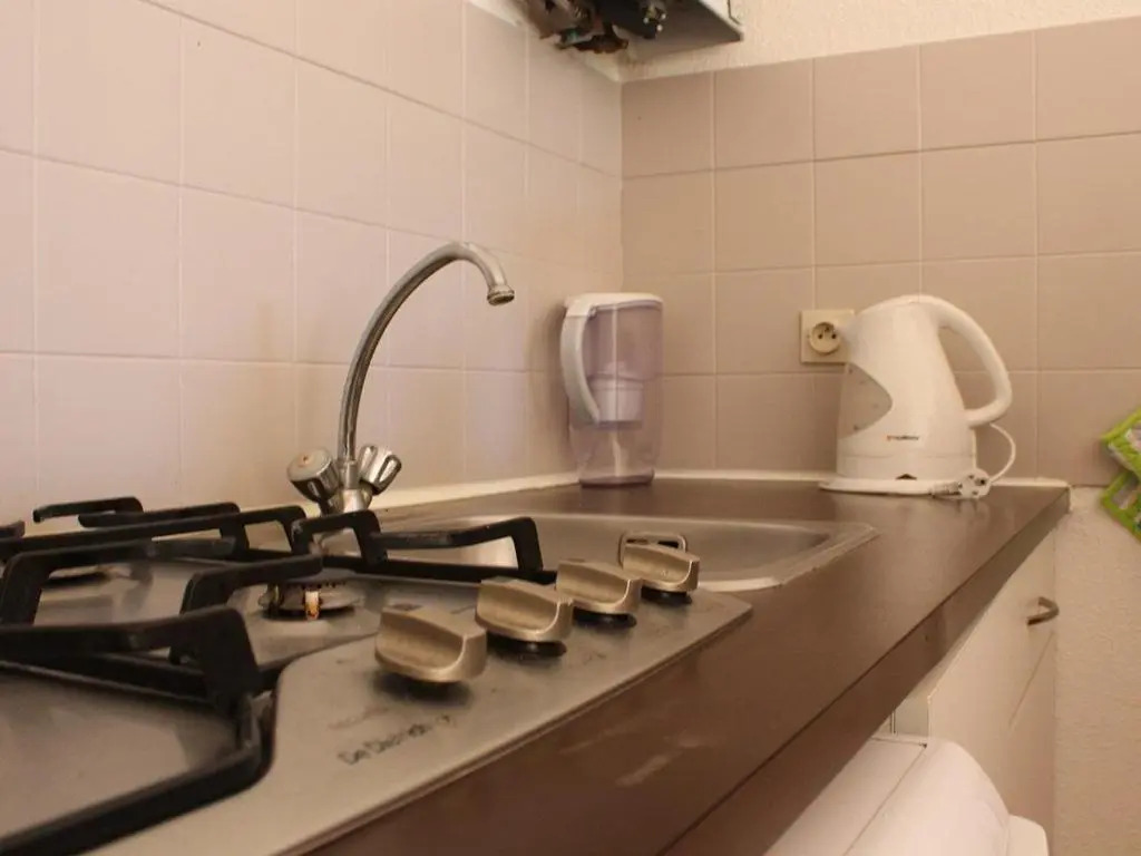 Villa mitoyenne charmante avec piscine, 6 pers., parking privatif - FR-1-607-27