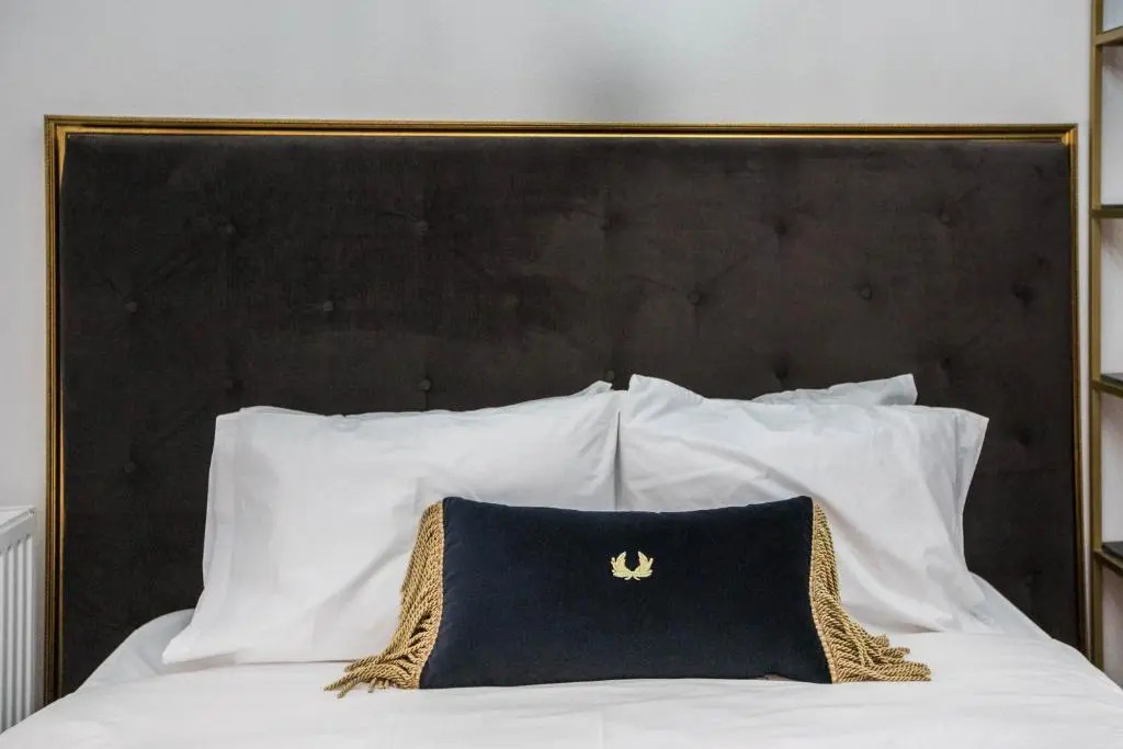 GOLD RESIDENCES - parking , central suites