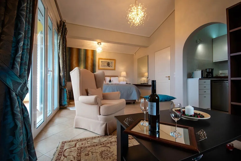 Daphne's Elegant Apartment With an Amazing sea View of the Aegean Sea!