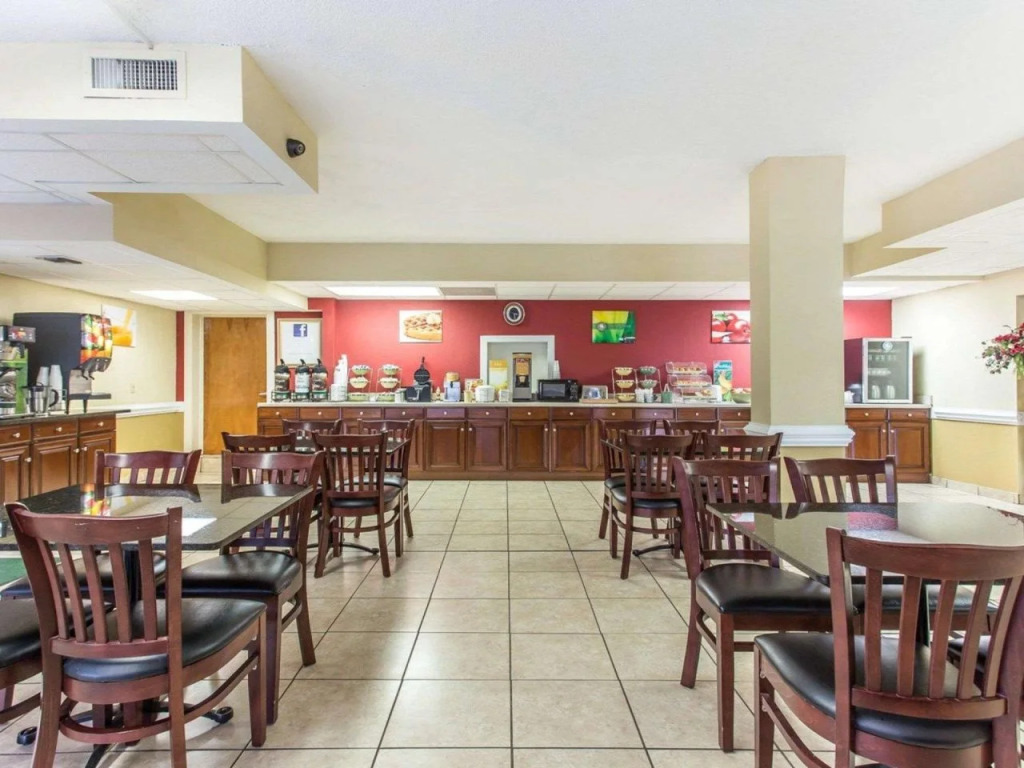 Clarion Pointe Statesville