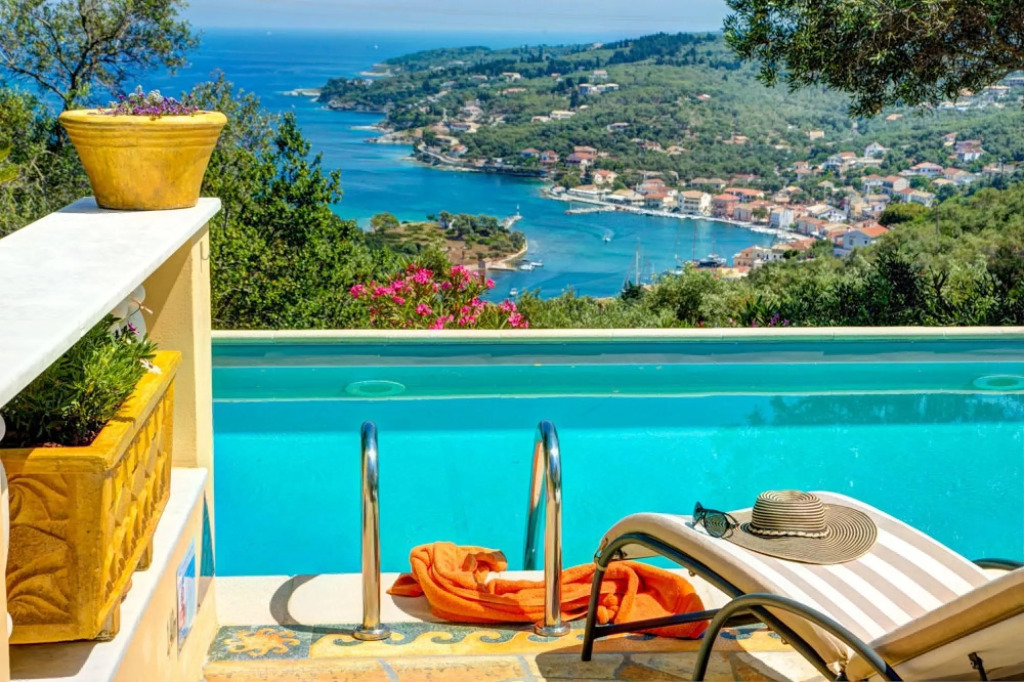 Theodora Villa - 2 BR Tranditional House Close to Gaios Town