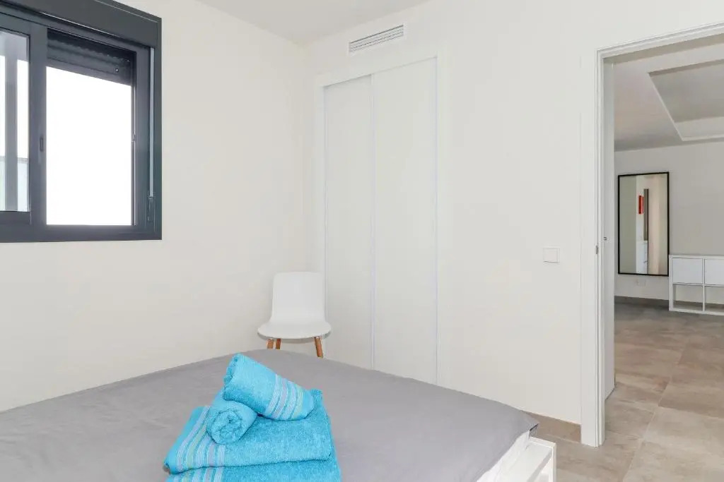 Newly Refurbished 2BED Apartment in Residence Infinity, Pool by Rafleys