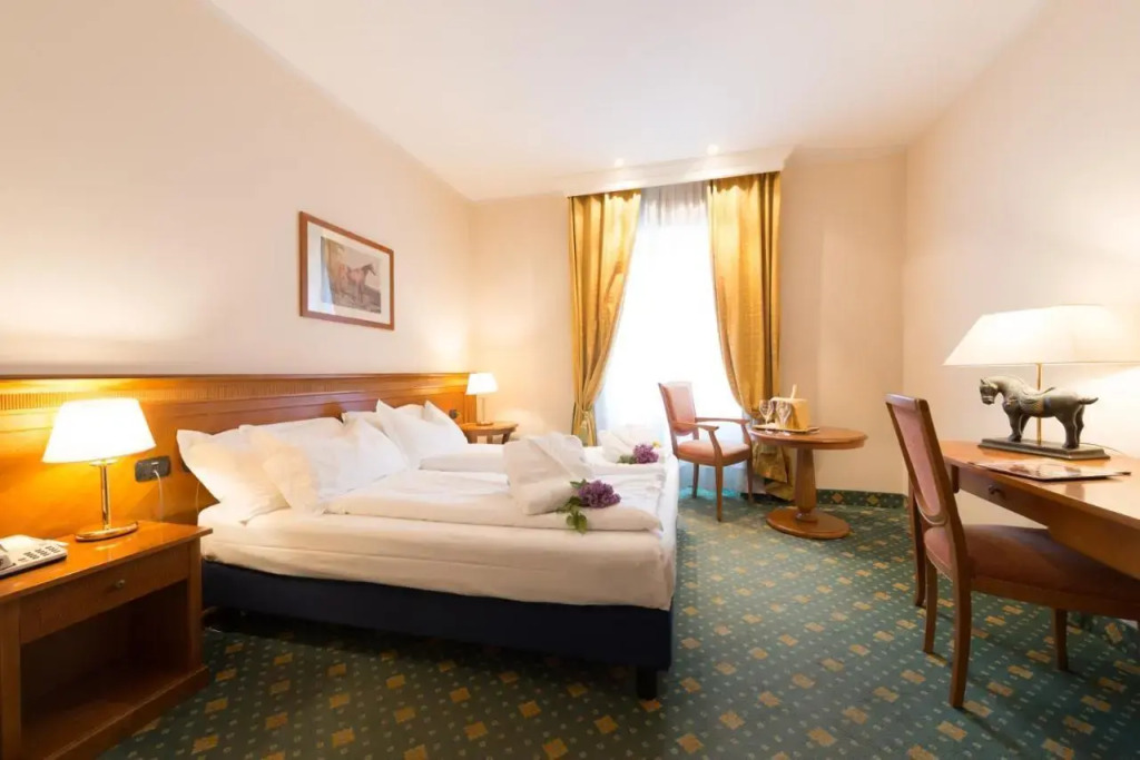 Hotel Eden