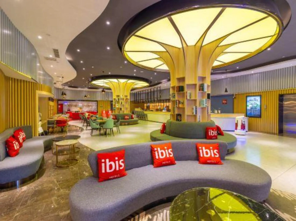 Puyue S Hotel (Lanzhou West Station University of Technology)