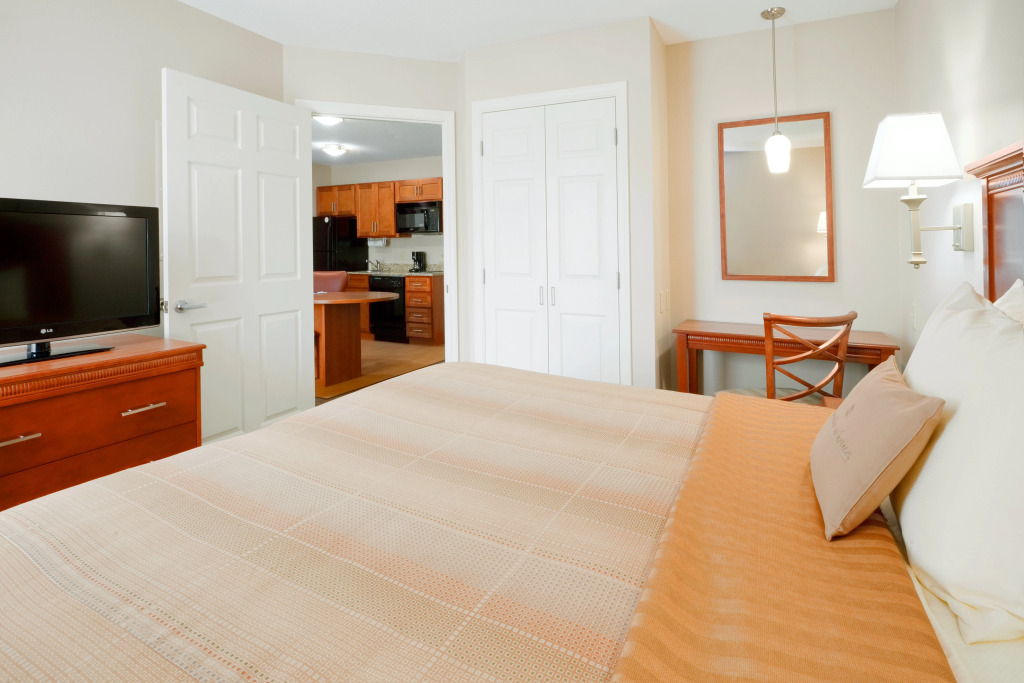 Candlewood Williamsport by IHG