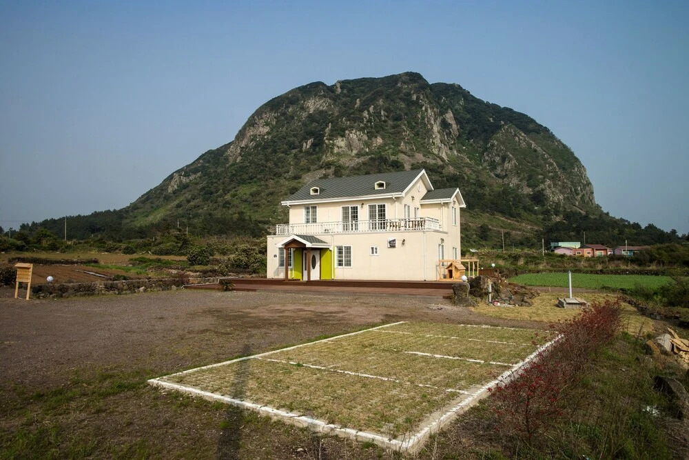 CLIP Guest House - Hostel