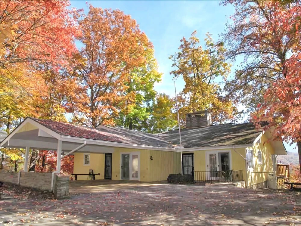 NeverEnding View 3 Bedroom Home with Hot Tub