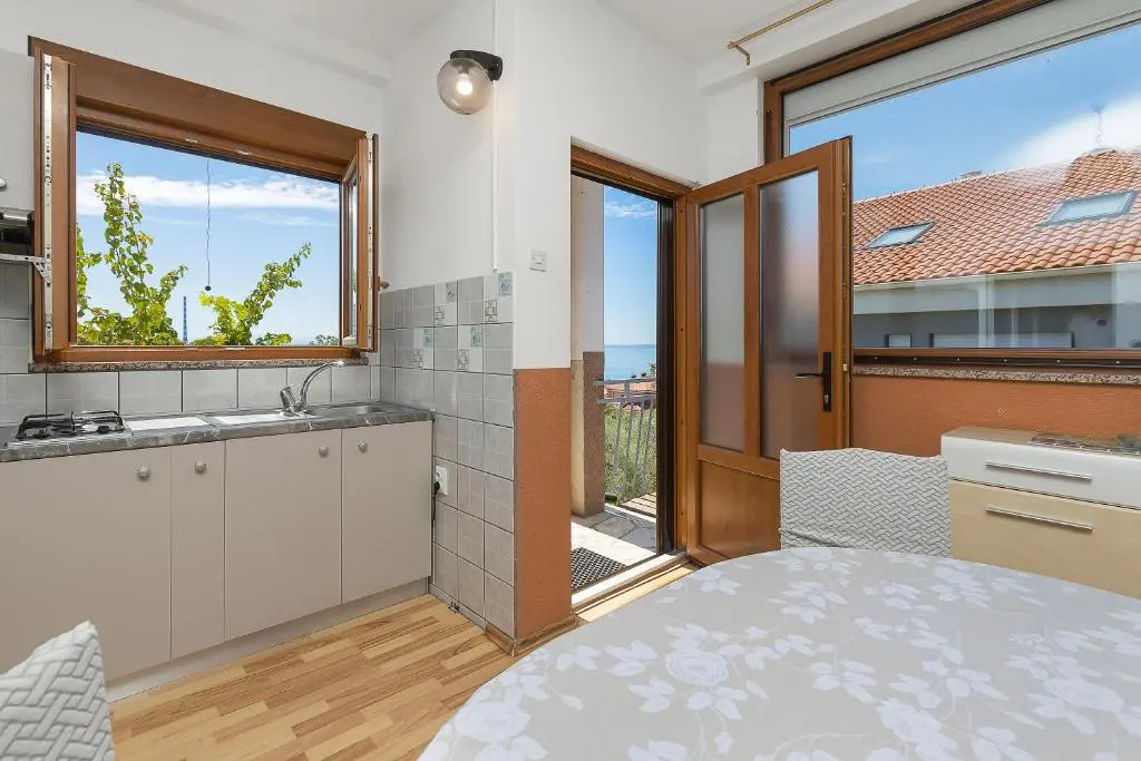 Romeo & Juliet Apartment