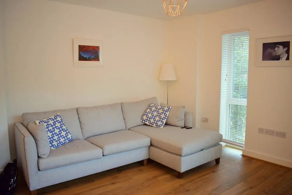 1 Bedroom Apartment in Mile End