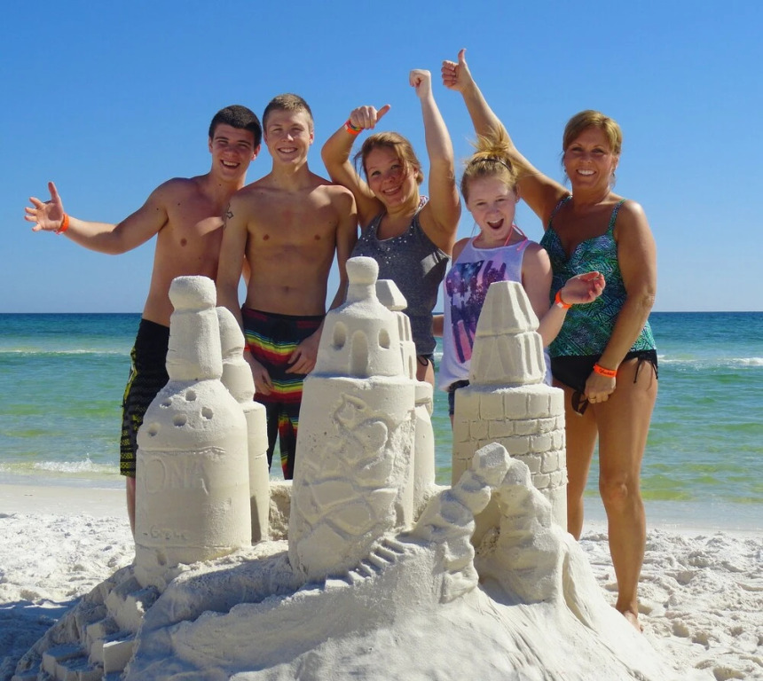 Siesta Key Resort Home Just Steps To The Beach! 6 Bedroom Estate by Redawning