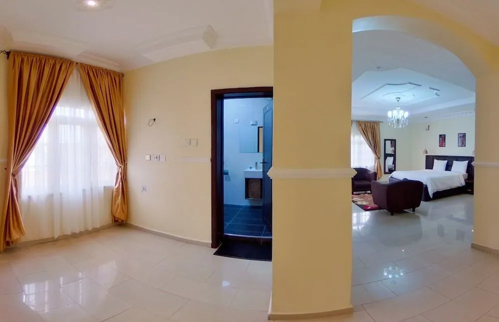 Centurion Aparthotel