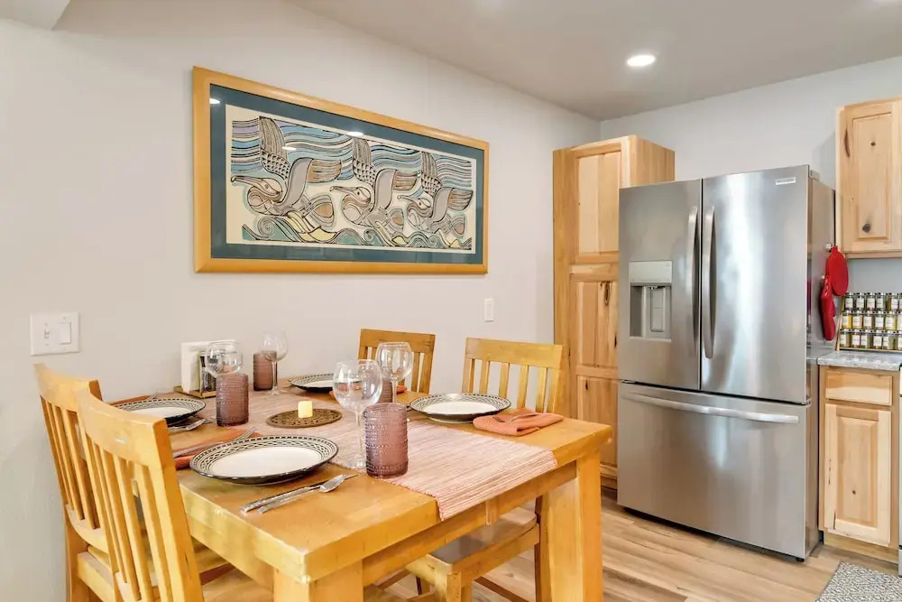 Shared Yard + Fire Pit: Airy Anchorage Apt!