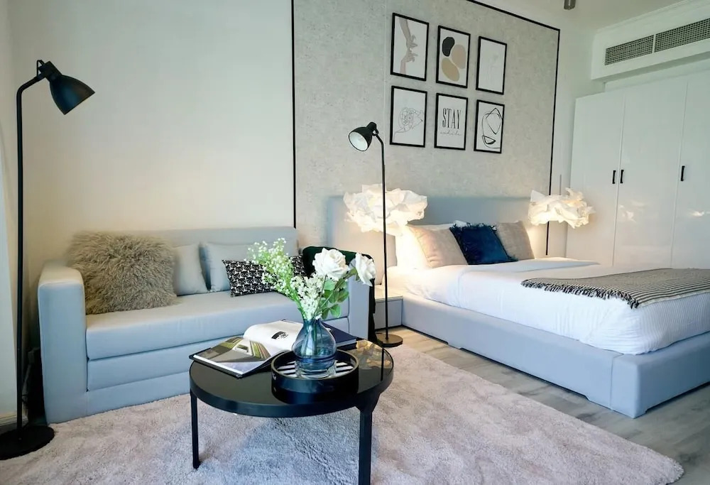 One Perfect Stay - Saba Tower