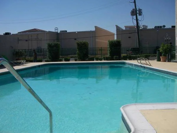 Houston Inn and Suites