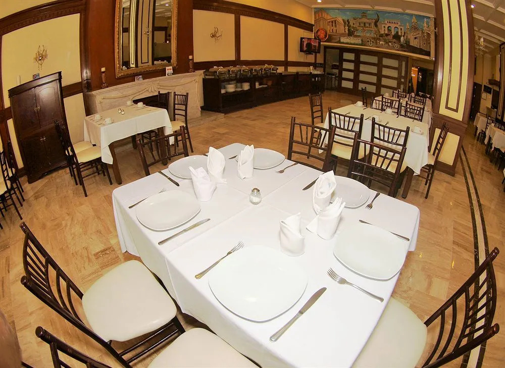 Roma, Suites & Business Center