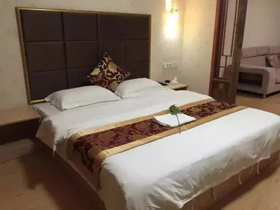 Longyan Penglai Inn