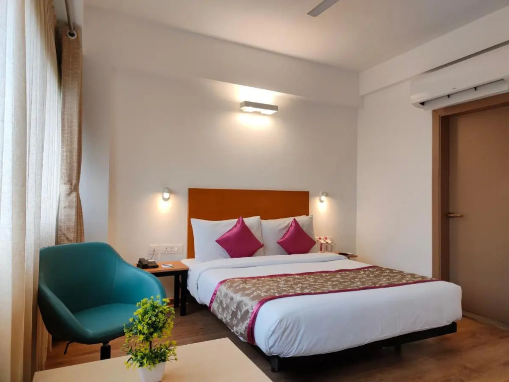 Kanak Beacon Hotel - Ashram Road Ahmedabad