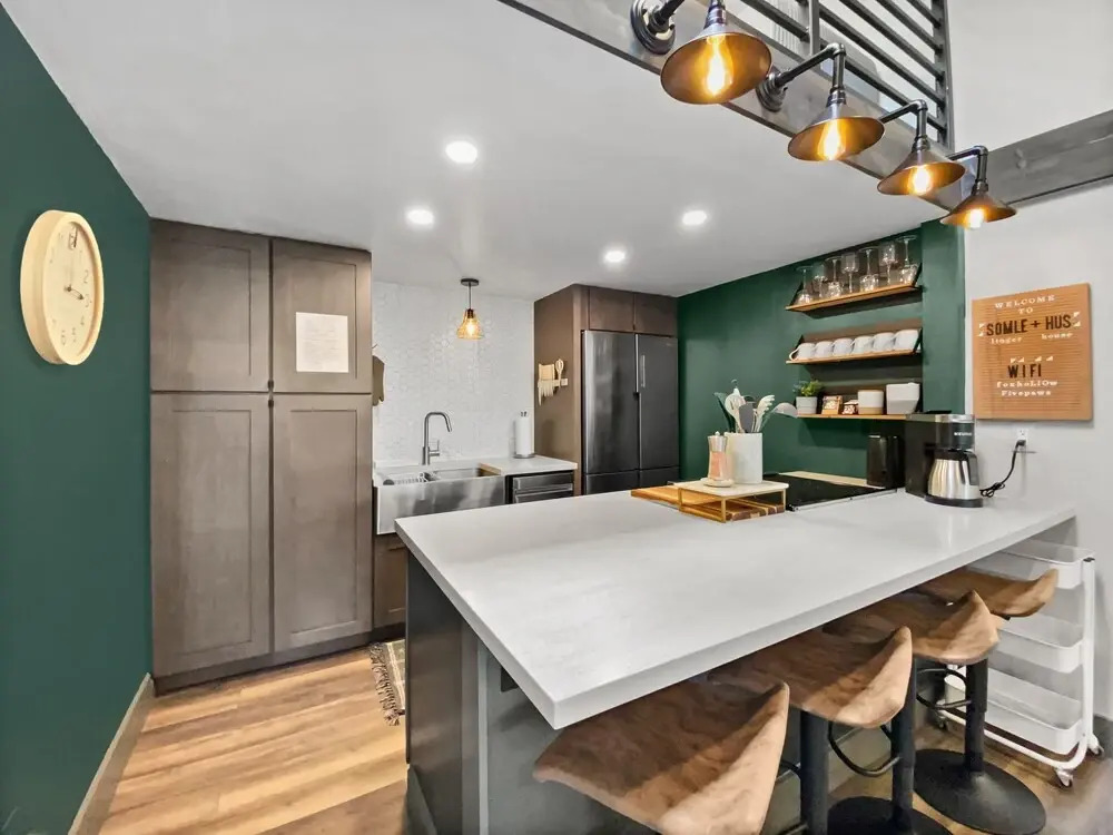 Falcon Condos N4 3 Bedroom Condo by Redawning