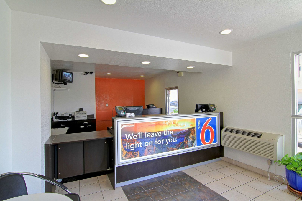 Motel 6 Old town Scottsdale Fashion Square