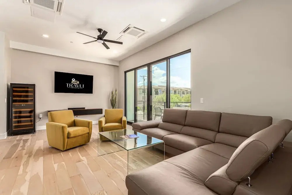 Papago Lux Townhouse 4level Oasis w Rooftop Lounge