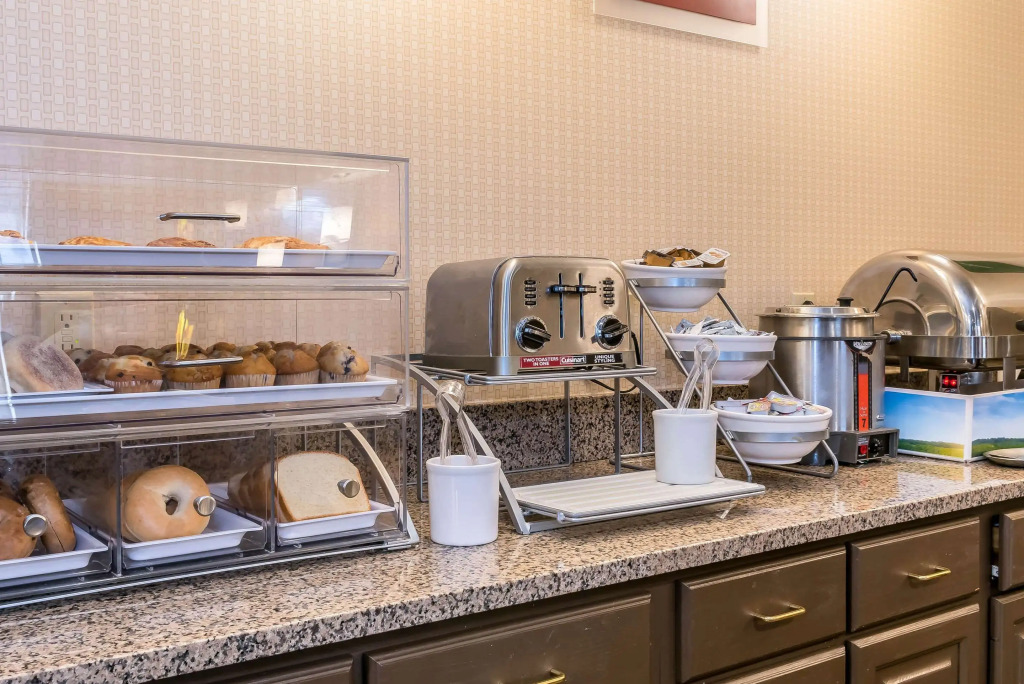 Comfort Suites Springfield I-70