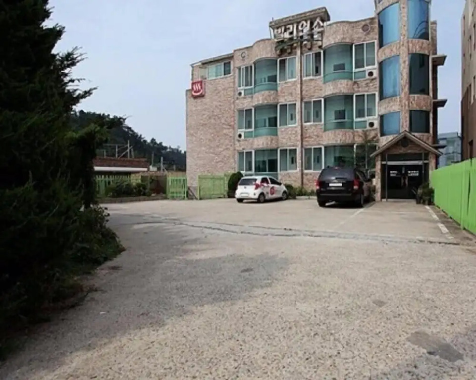 Billions Motel