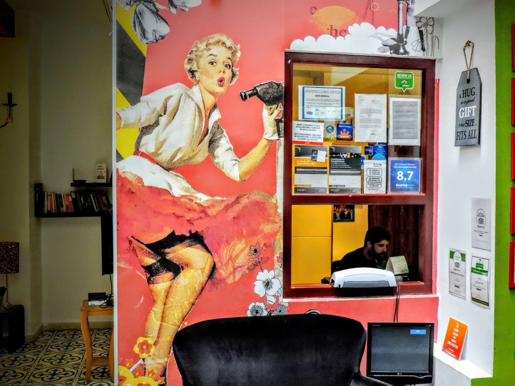 Home Youth Hostel by Feetup Hostels