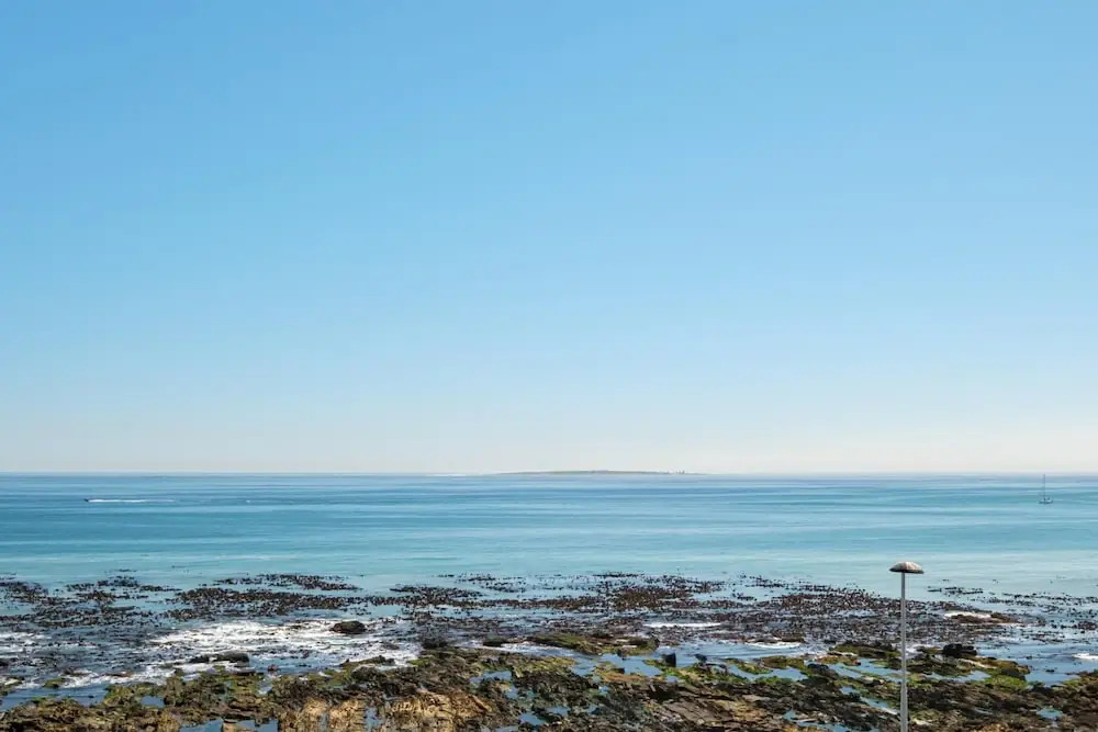 Beautiful Apartment Walking Distance to the Ocean Atlantic Views