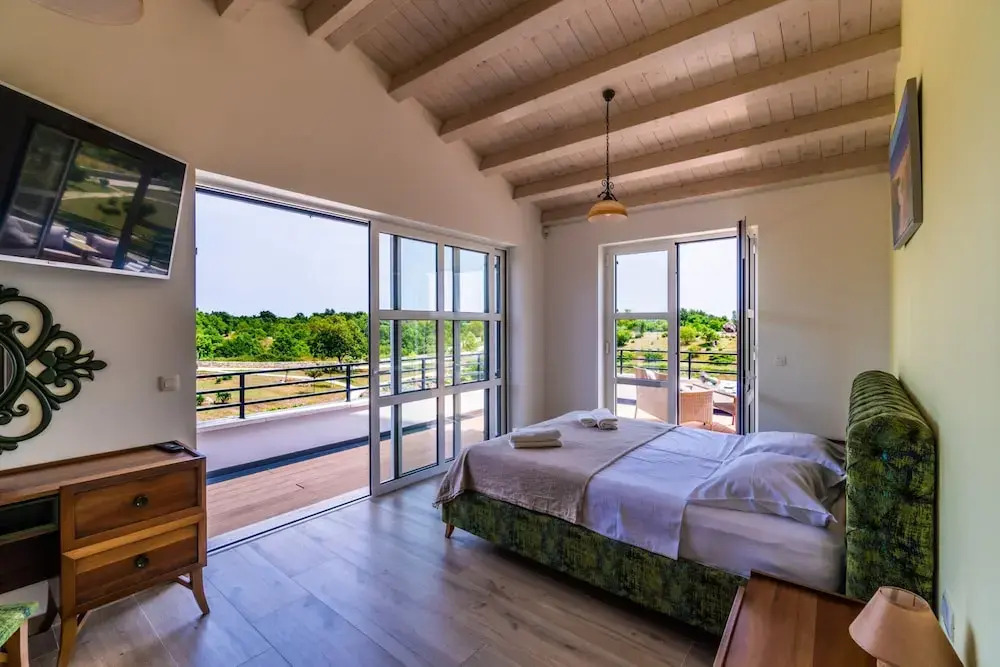 Villa in Filipana with Private Heated Pool