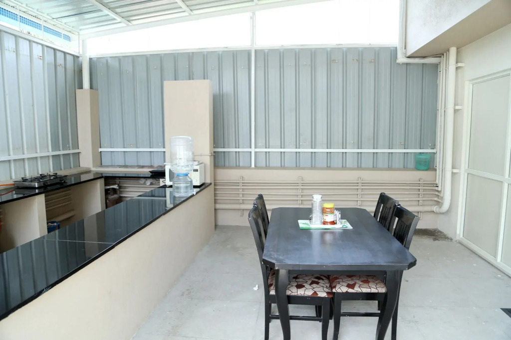 Catalyst Suites Service Apartments