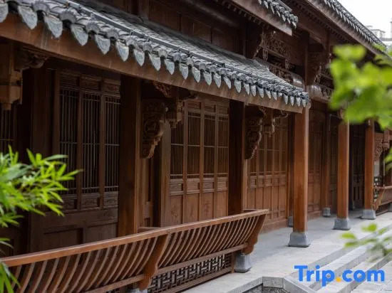 Tongren Zhongnanmen Ancient City·Fengyi Fanju